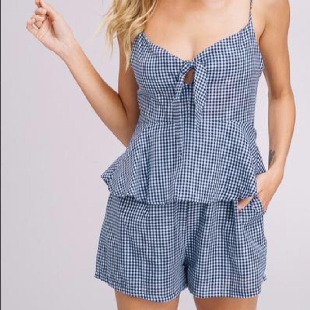 Brand New Listicle romper size Med